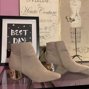 Fall/ winter suede boots